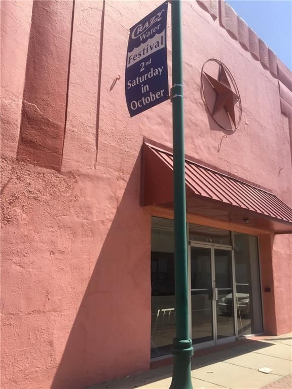 416 N Oak Ave, Mineral Wells, TX 76067